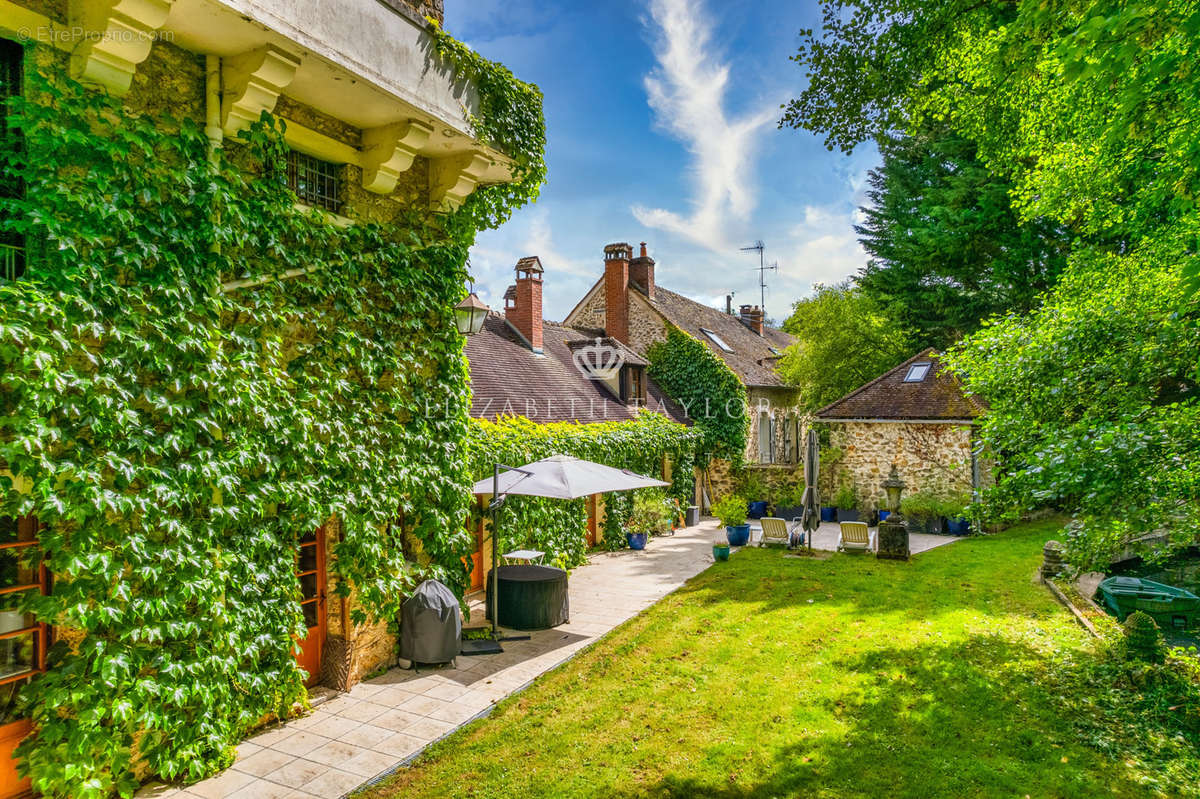 Maison à CHEVREUSE