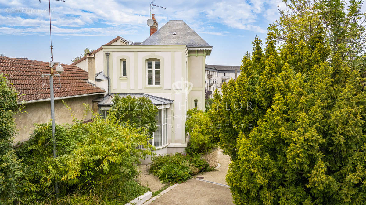 Maison à BOUGIVAL