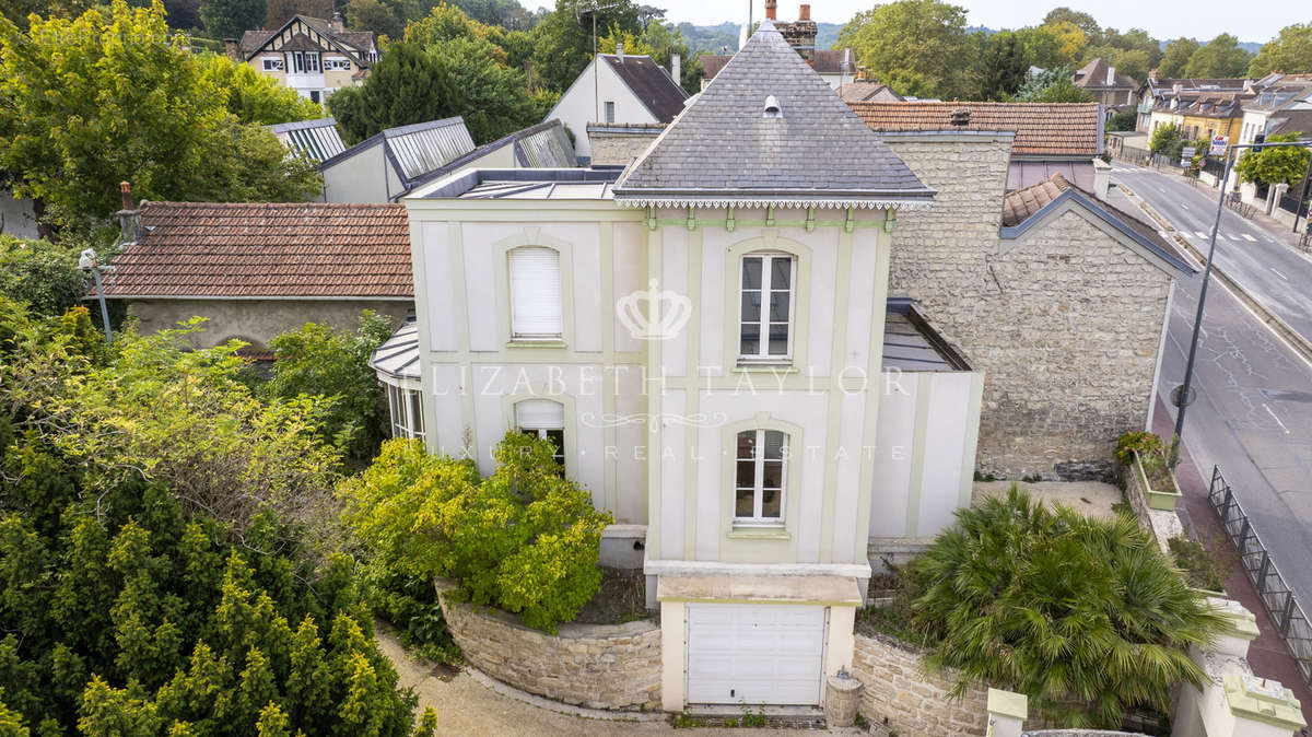 Maison à BOUGIVAL