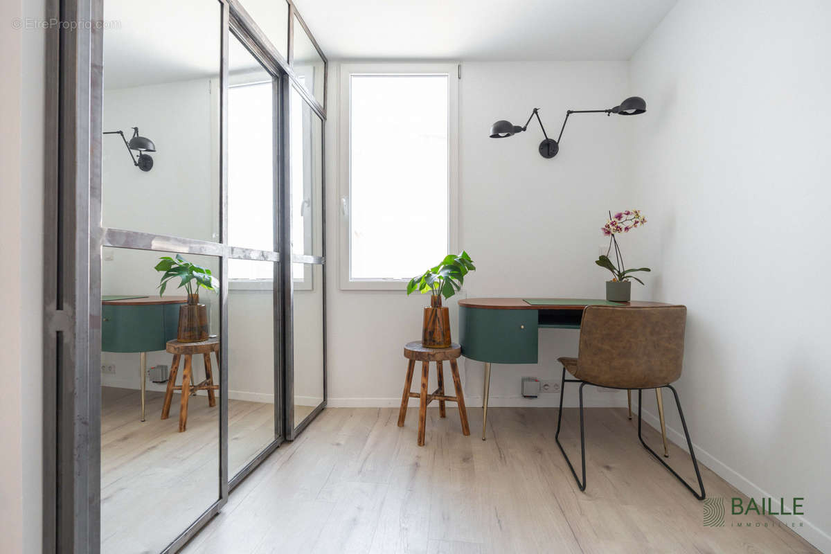 Appartement à MARSEILLE-6E