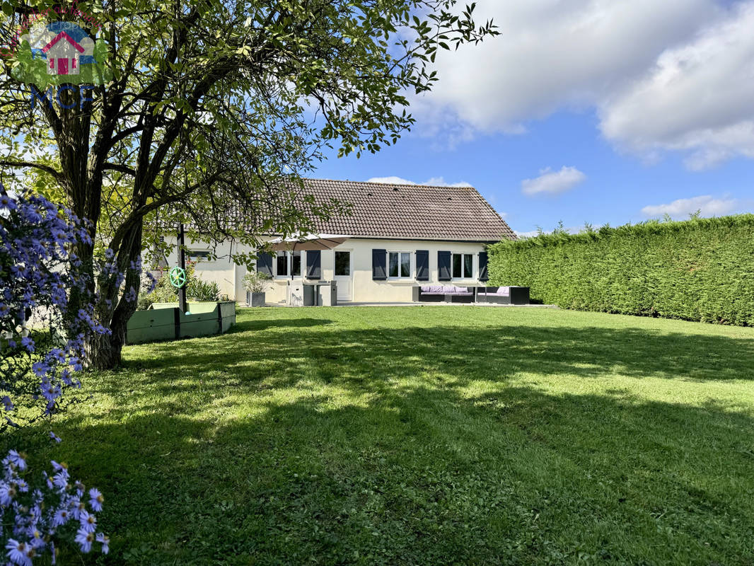 Maison à LONGNES