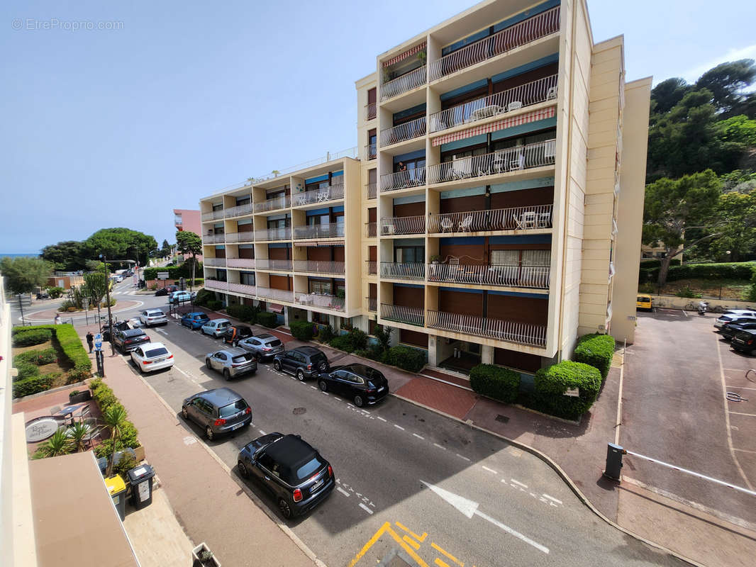 Appartement à ROQUEBRUNE-CAP-MARTIN