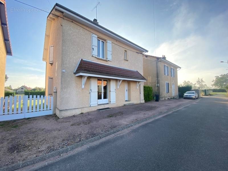 Maison à DIGOIN