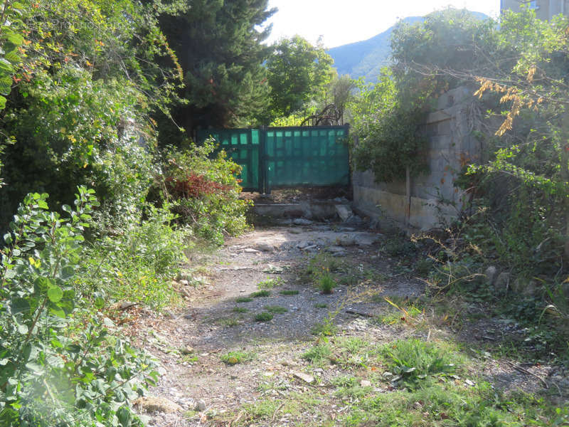 Terrain à DIGNE-LES-BAINS