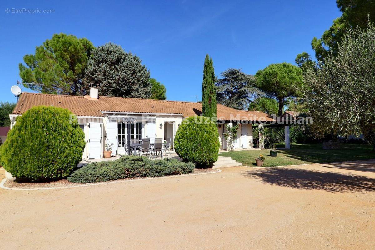 Maison à UZES