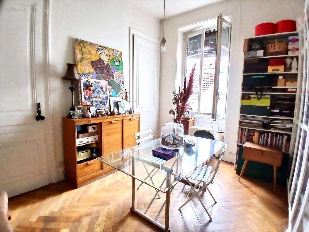 Appartement à LYON-7E