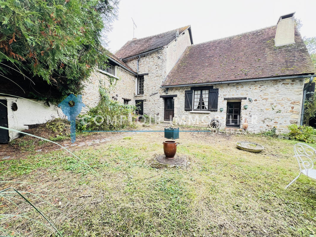 Maison à AUNEAU