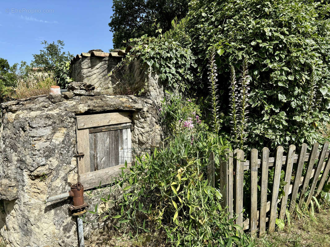 Maison à GRIGNAN