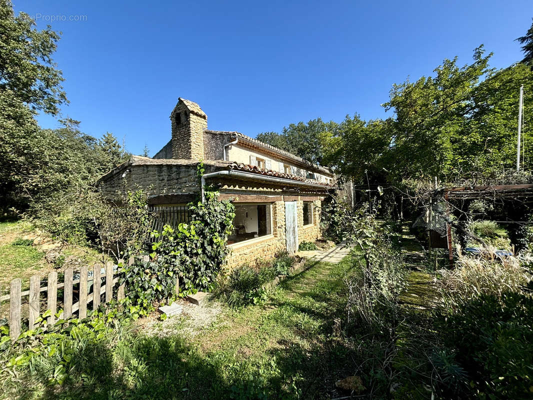 Maison à GRIGNAN