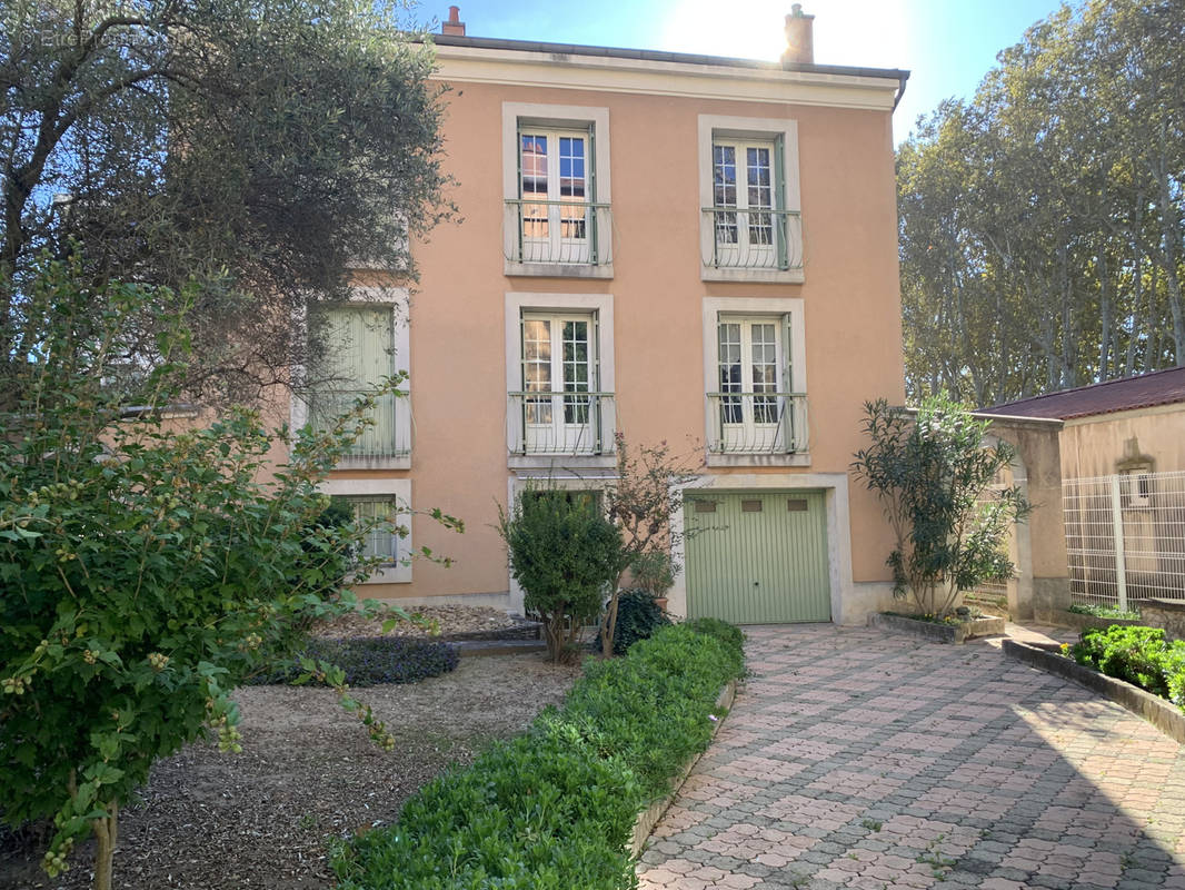 Maison à AVIGNON