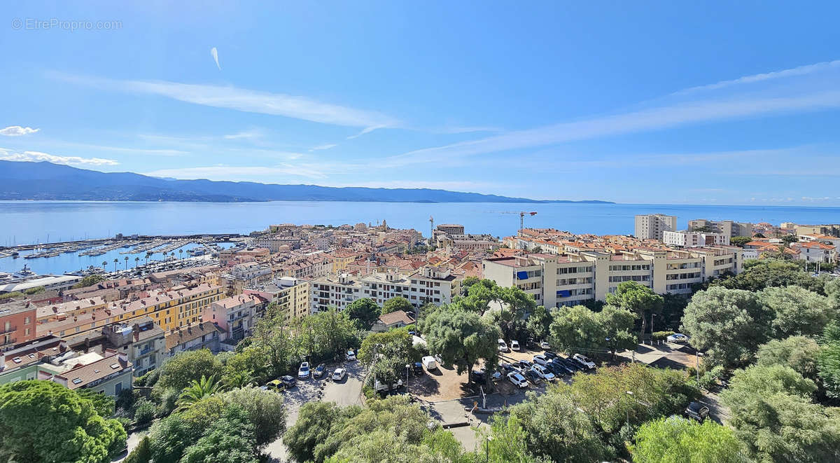 Appartement à AJACCIO