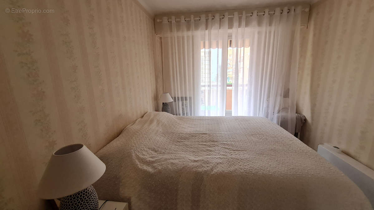 Appartement à ROQUEBRUNE-CAP-MARTIN