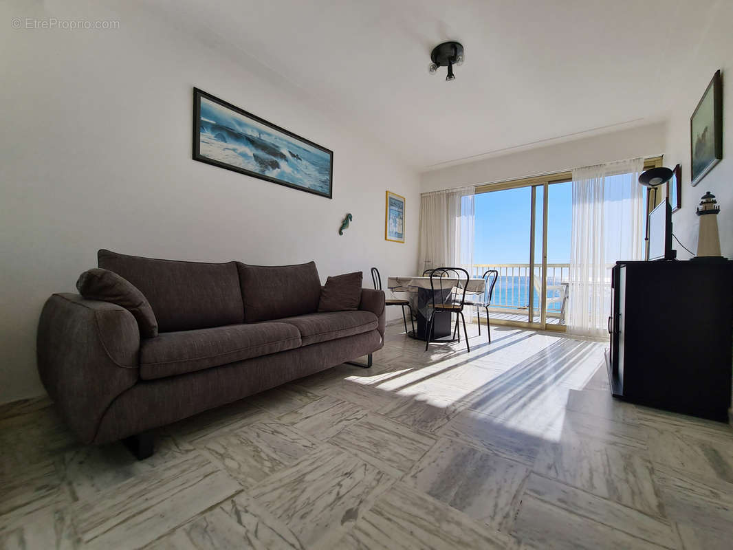 Appartement à ROQUEBRUNE-CAP-MARTIN