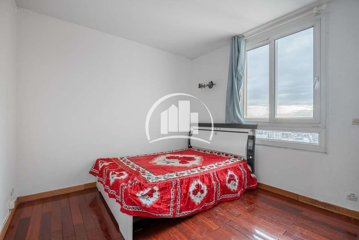 Appartement à PARIS-19E