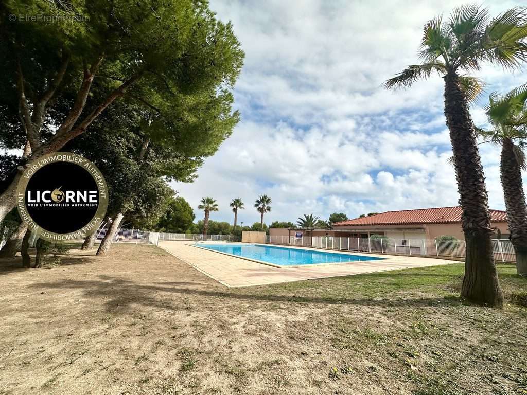 Piscine et Bassin pour enfants - Appartement à MARTIGUES