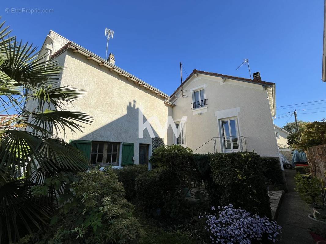 Maison à BALLANCOURT-SUR-ESSONNE