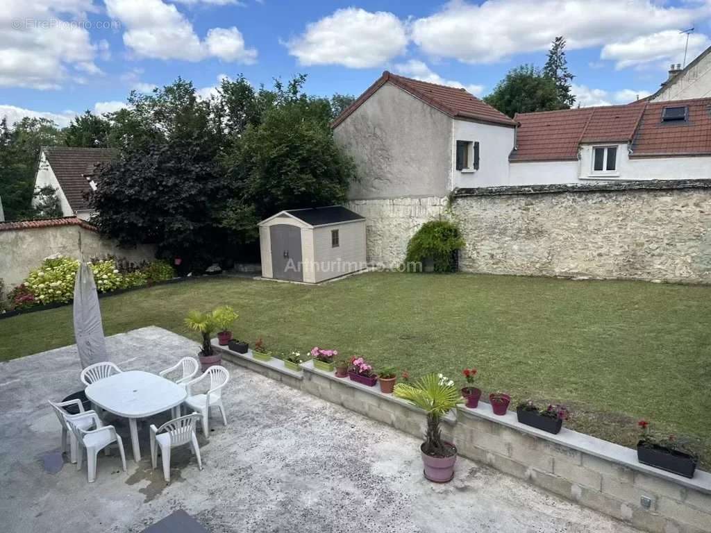 Maison à SOISY-SUR-SEINE