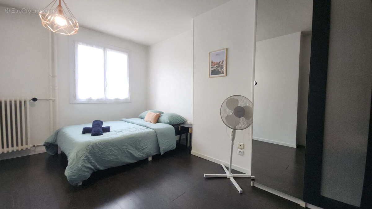 Appartement à MARSEILLE-2E