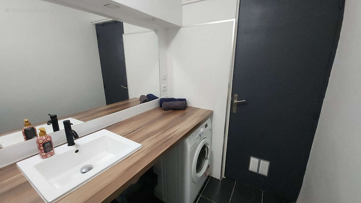 Appartement à MARSEILLE-2E