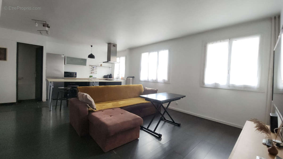 Appartement à MARSEILLE-2E