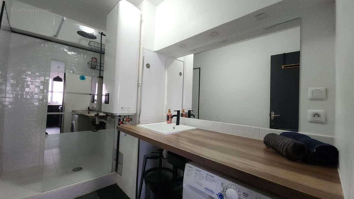 Appartement à MARSEILLE-2E