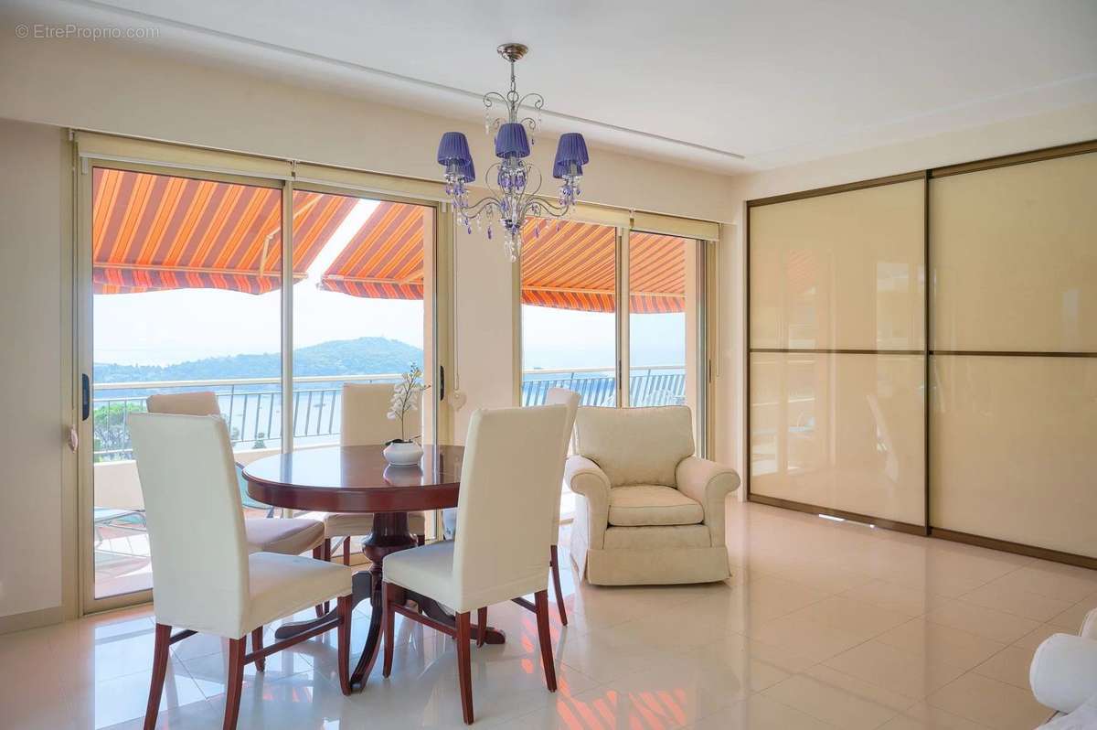 Appartement à VILLEFRANCHE-SUR-MER