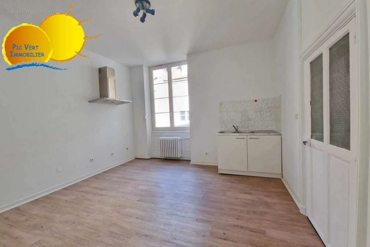 Appartement à AUXONNE