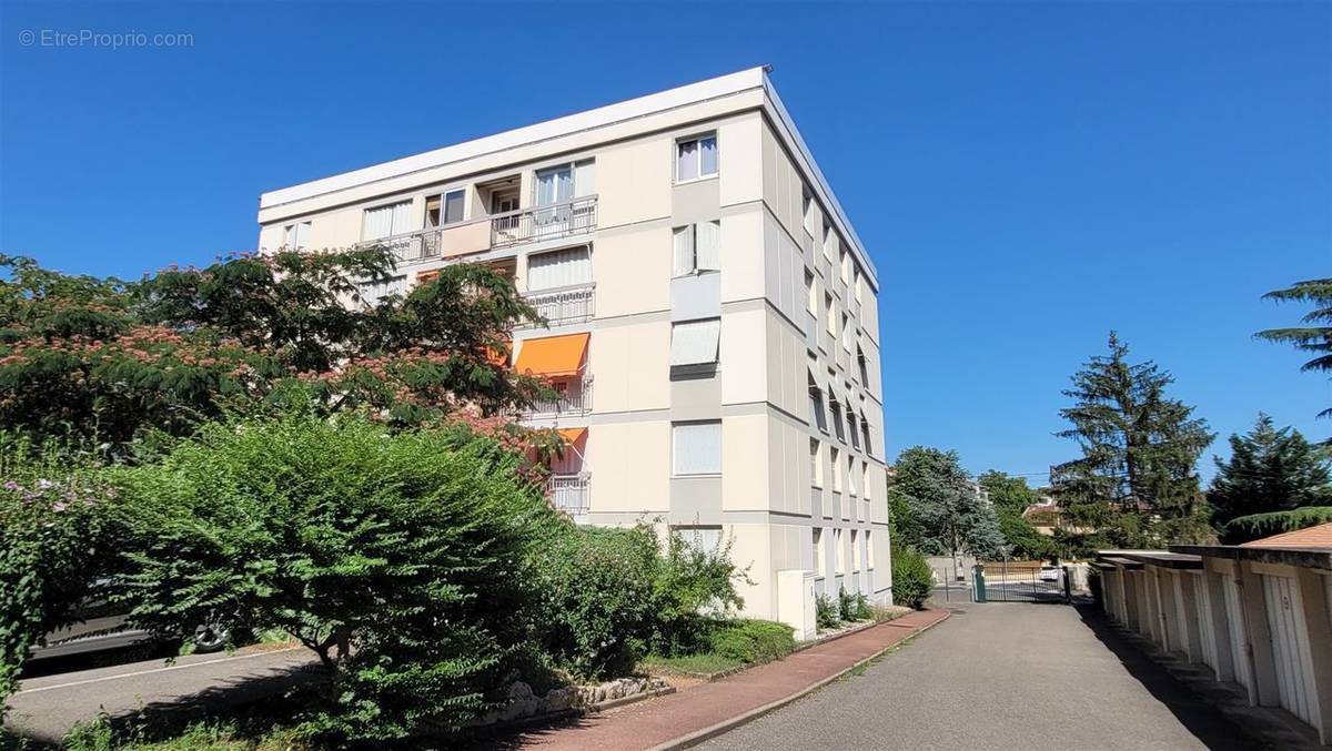 Appartement à BRON