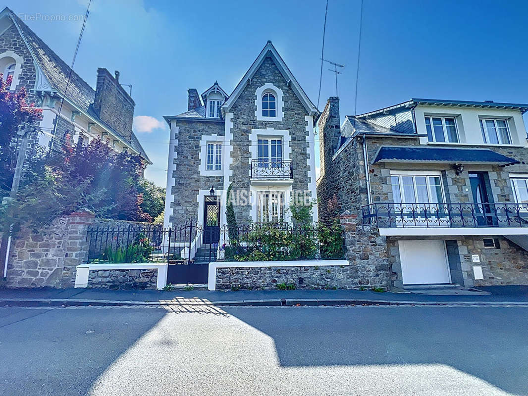 Maison à CANCALE