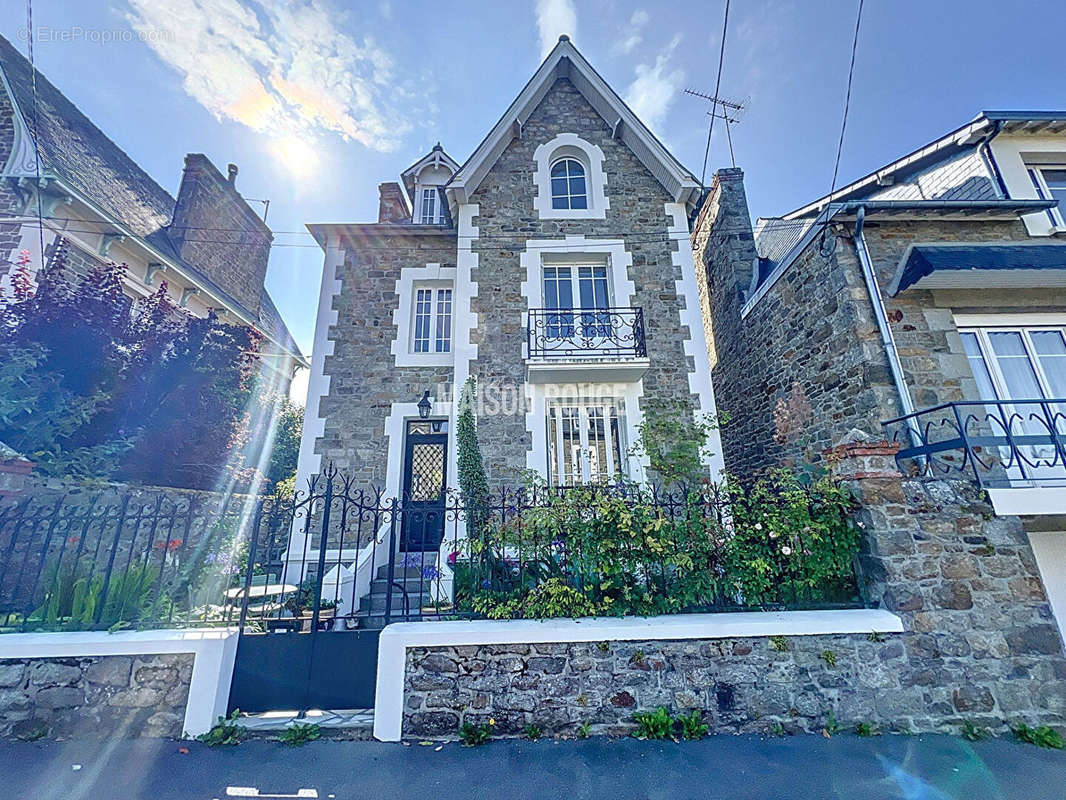 Maison à CANCALE