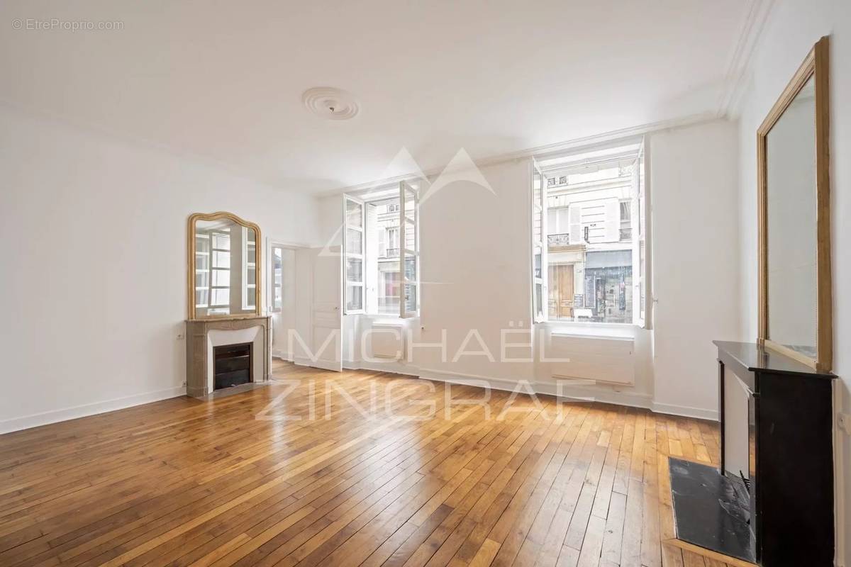 Appartement à PARIS-7E