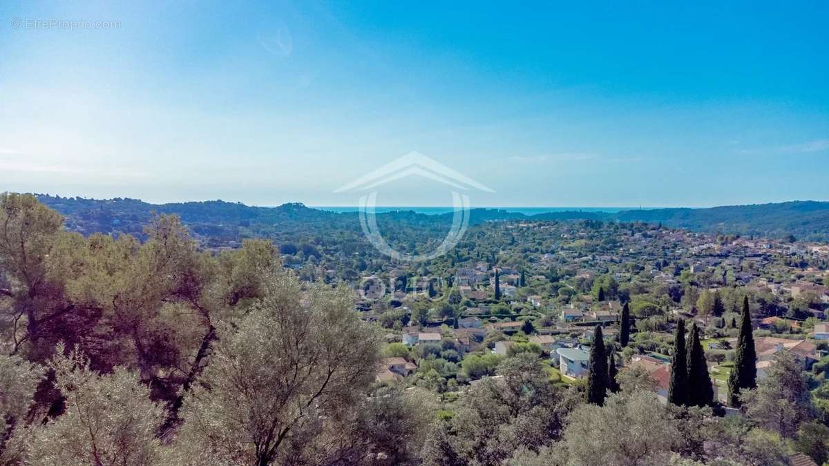 Terrain à LA COLLE-SUR-LOUP