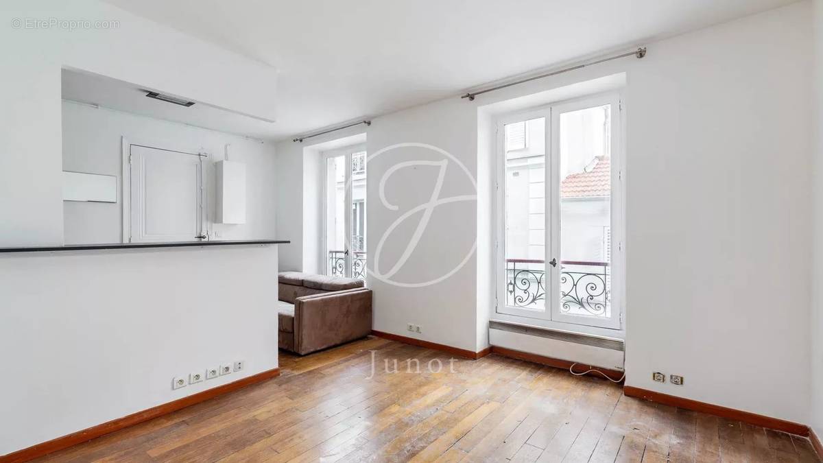 Appartement à PARIS-18E