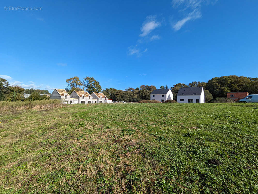 Terrain à PEAULE