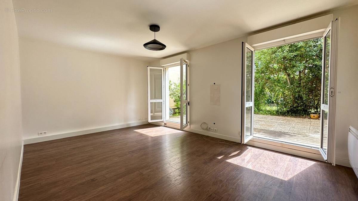 Appartement à SURESNES