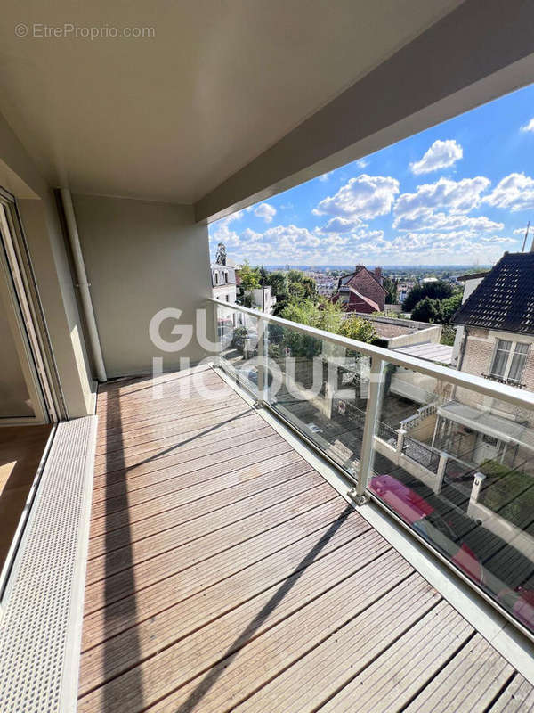 Appartement à FONTENAY-SOUS-BOIS