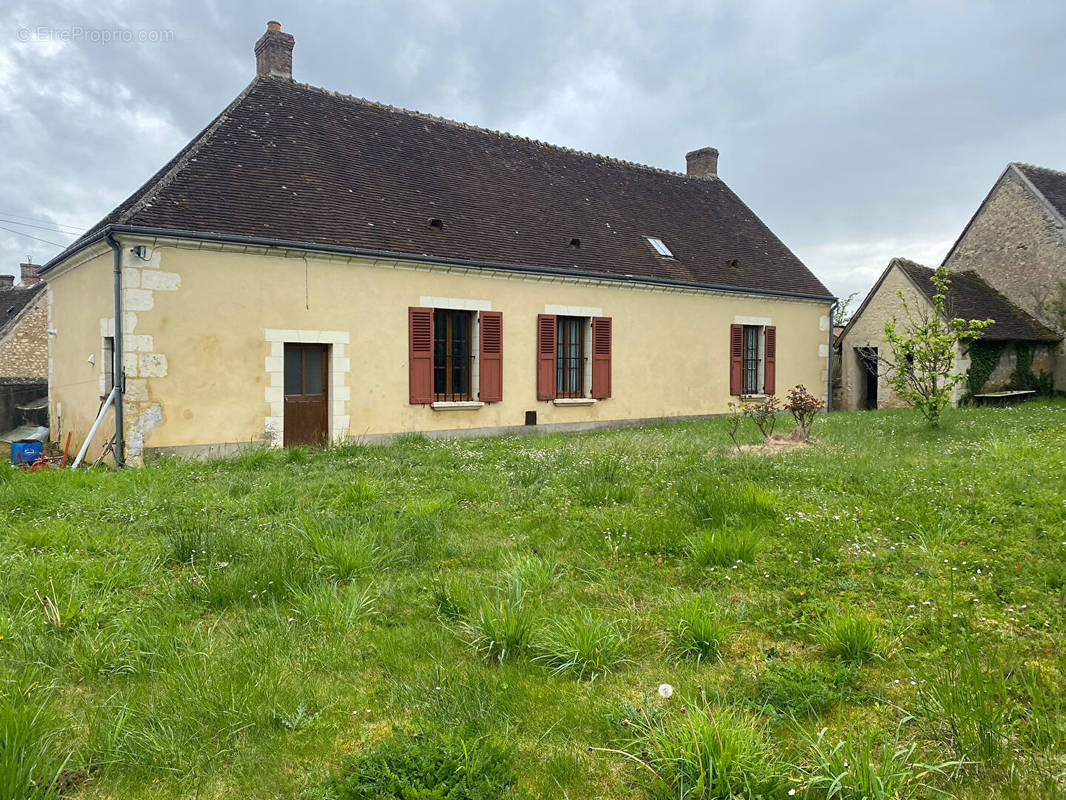 Maison à REMALARD