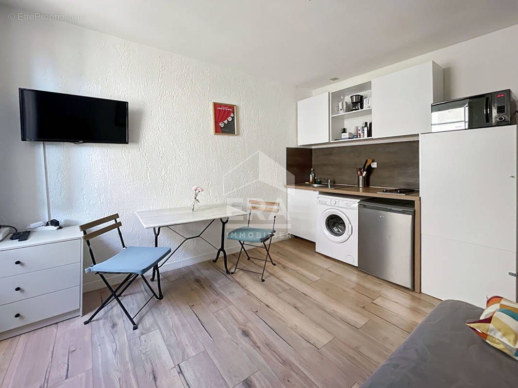 Appartement à MARSEILLE-1E