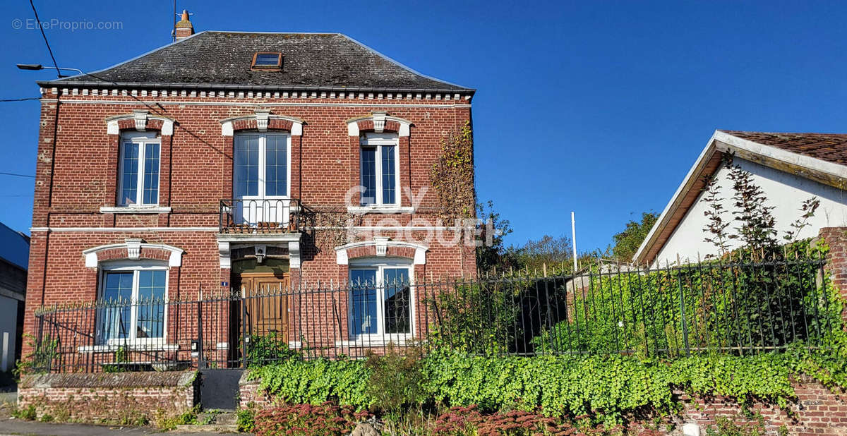 Maison à BRAY-SUR-SOMME