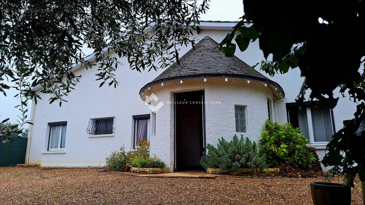 Maison à VOUNEUIL-SOUS-BIARD