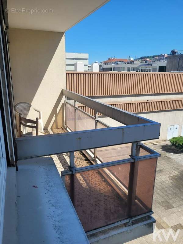 Appartement à SAINT-ETIENNE