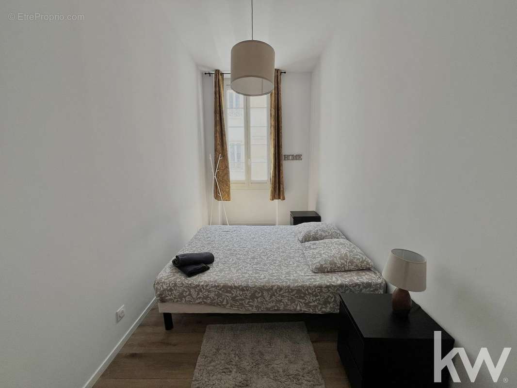 Appartement à MARSEILLE-1E