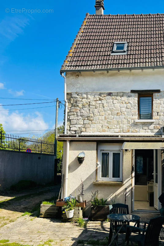 Maison à MAREIL-EN-FRANCE