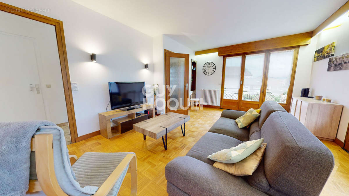 Appartement à AIX-LES-BAINS