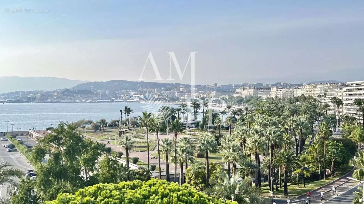 Appartement à CANNES