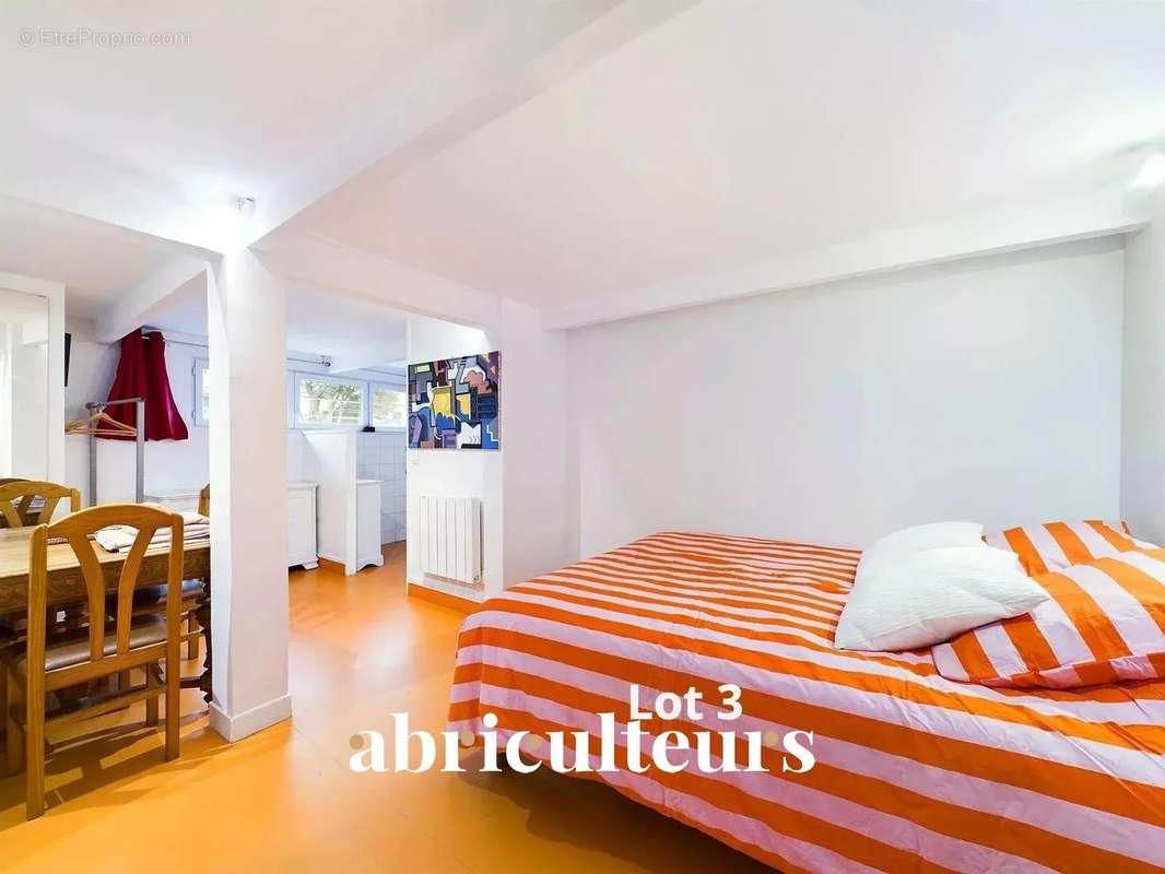 Appartement à COURBEVOIE