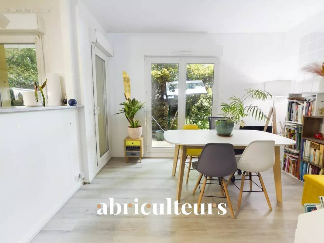 Appartement à SURESNES