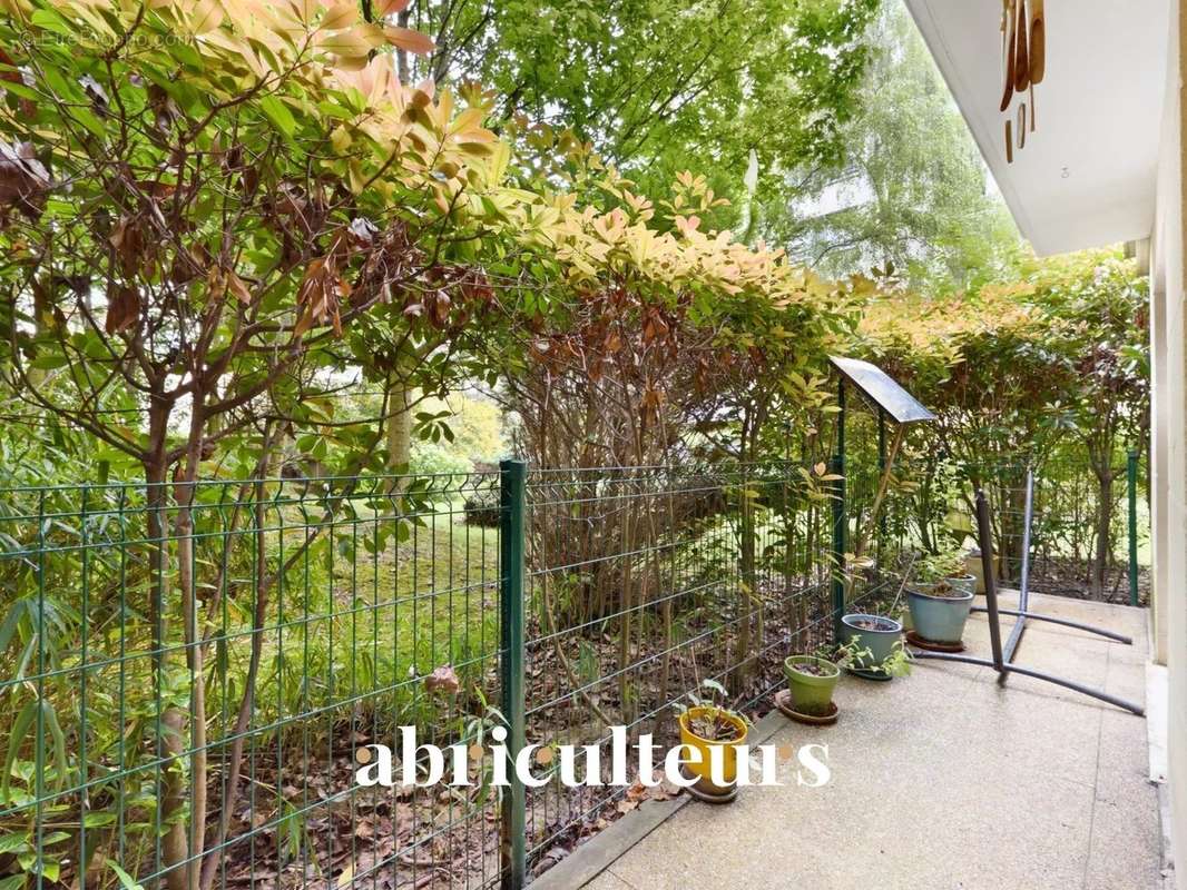 Appartement à SURESNES