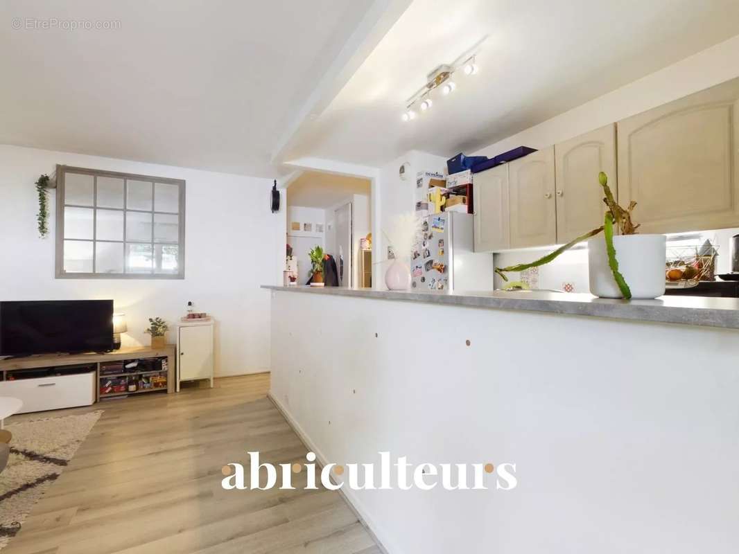 Appartement à SURESNES