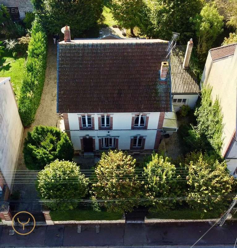 Maison à ROMILLY-SUR-SEINE